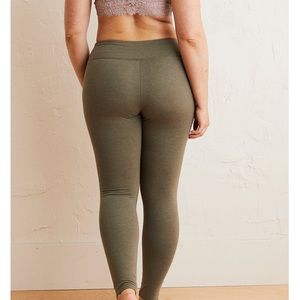 ARIE Olive Green Chill Leggings